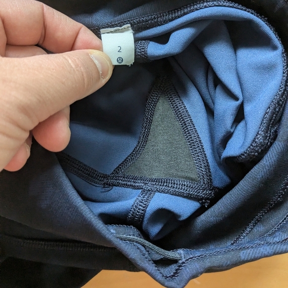 Lululemon Train Times Crop (17") Size 2 Camouflaged Midnight Navy Black / Black - Picture 13 of 16